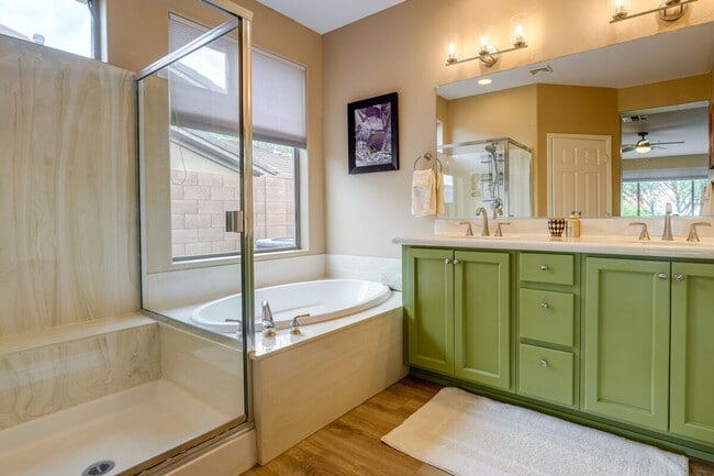 Building Photo - 2501 W Myopia Ct