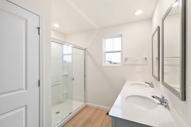 Building Photo - 660 Switchgrass Wy