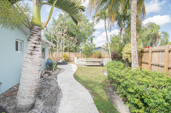 Building Photo - 3251 NW 65th St