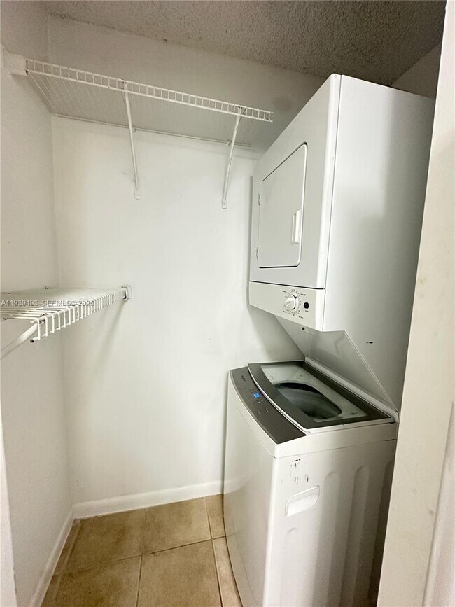 Building Photo - 7195 NW 179th St