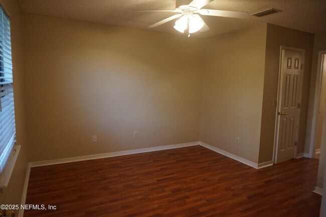 Building Photo - 7809 Allspice Cir E