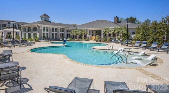 Building Photo - 4010 Waiting St