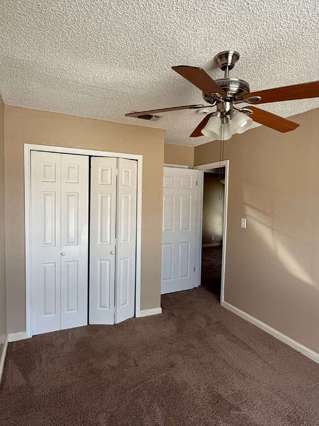 Building Photo - 10571 Starcrest-
