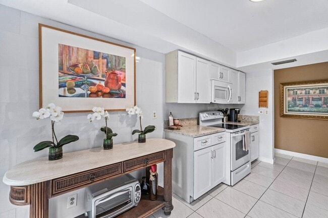 Building Photo - 5944 Forest Grove Dr