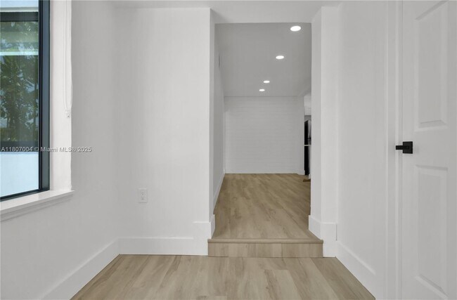 Building Photo - 210 Beacom Blvd