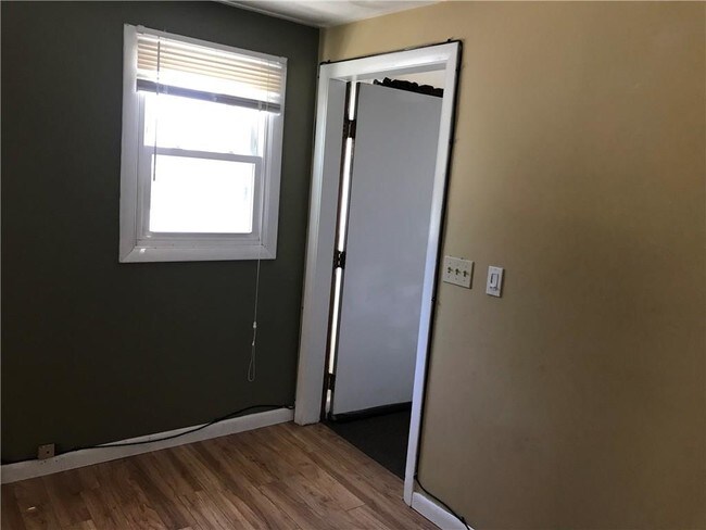 Building Photo - 1282 Chalkstone Ave