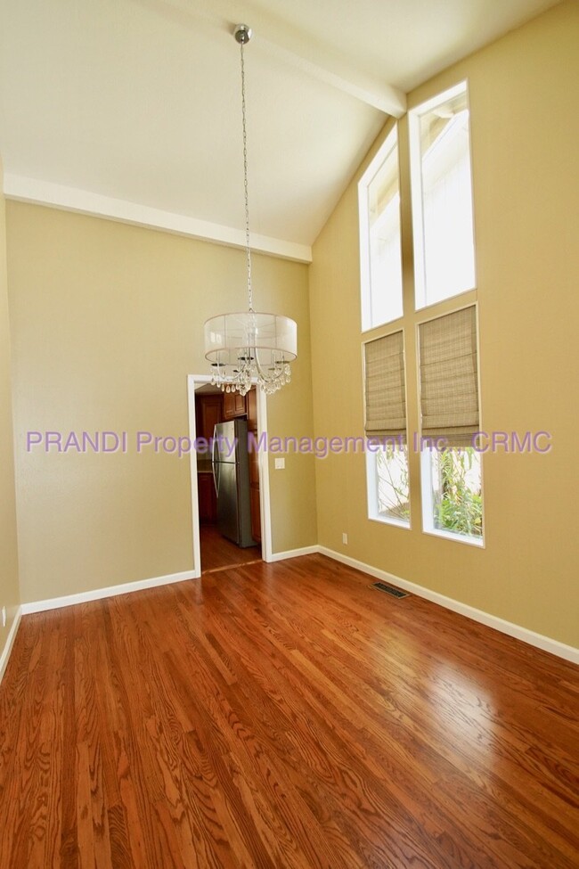 Building Photo - "Charming 4-Bedroom Oasis in San Rafael wi...