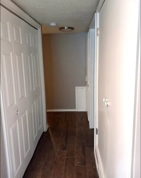 Building Photo - 6705 SW Beta Ave