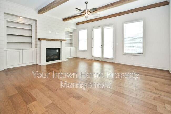 Building Photo - 1896 Skyfall Cir