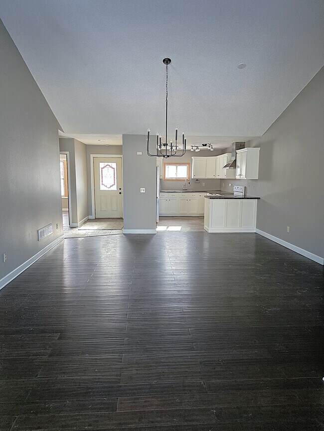 Building Photo - 1300 146th Ave