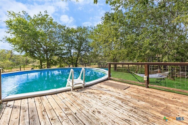 Building Photo - 218 Alexandra Ln