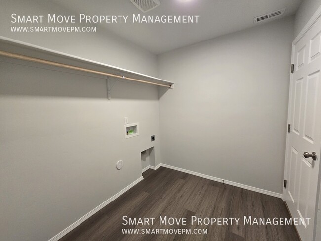 Building Photo - 1357 W Bass River Dr
