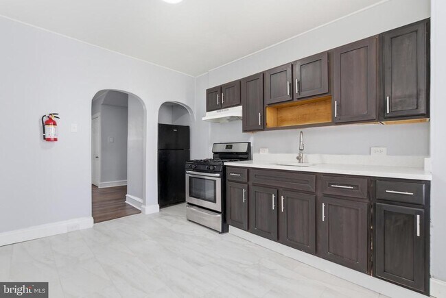 Building Photo - 2143 66th Ave