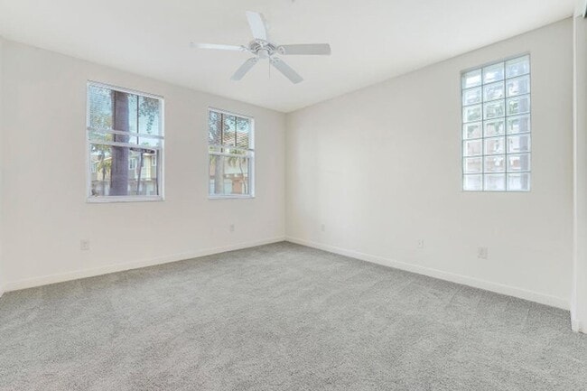 Building Photo - 441 Amador Ln