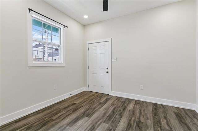 Building Photo - 431 S Genois St