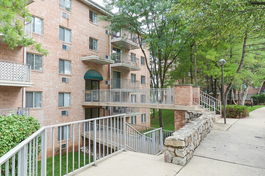 Valley Suites 550 American Ave King of Prussia PA 19406