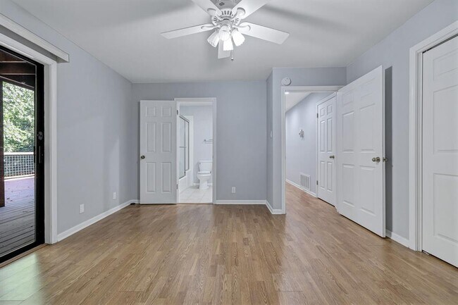 Building Photo - 3406 Westside Cove