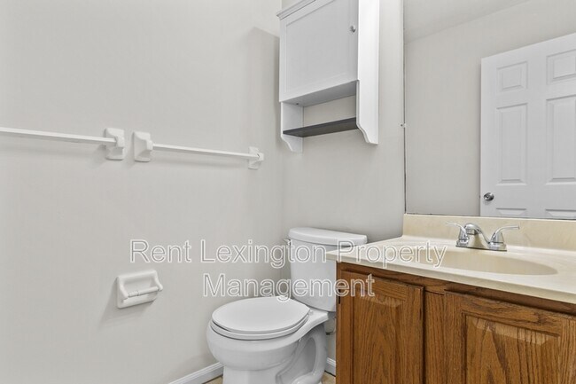 Building Photo - 608 McCurdy Ct