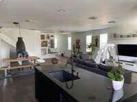 Building Photo - 10727 NW 75th Ter