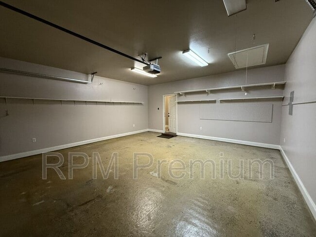 Building Photo - 17734 Spring Creek Dr