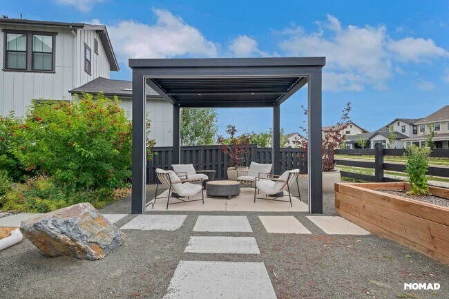 Building Photo - Spacious 5BR House in Littleton