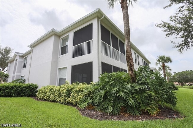 Building Photo - 1937 Crestview Way