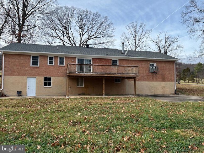 Building Photo - 2504 Butlers Chapel Rd