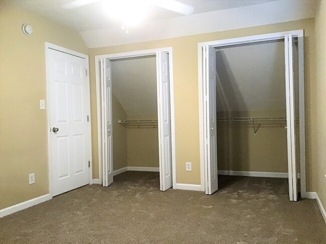 Building Photo - 3648 S Naples Ct