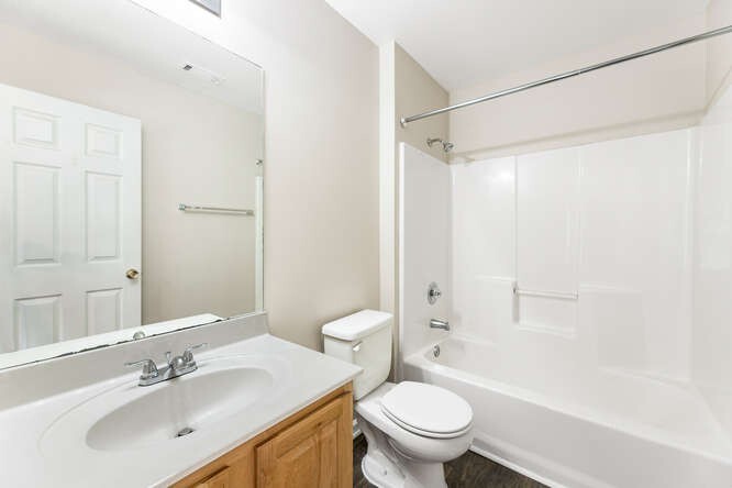 Building Photo - Millstone Townhomes