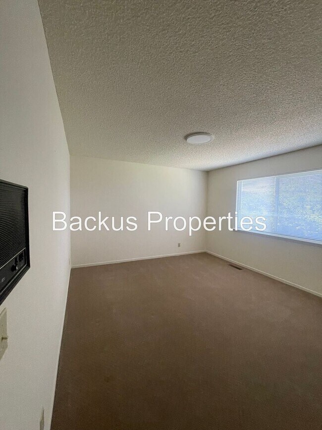 Building Photo - 61 Natividad Rd