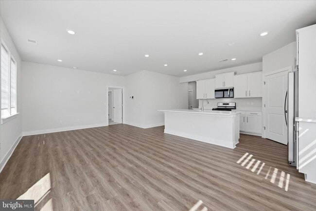 Building Photo - 115 Trellis View Ln