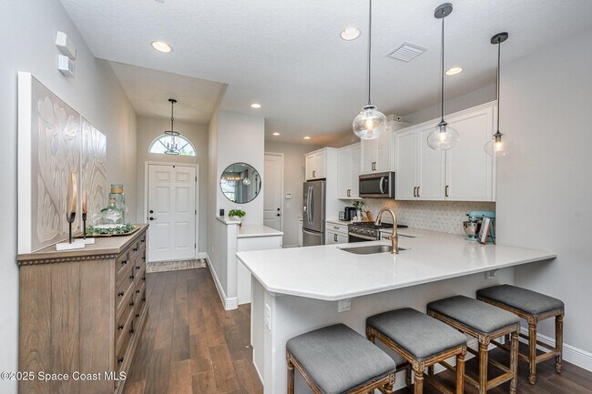 Building Photo - 7785 Wyndham Dr