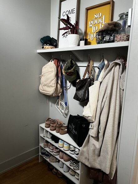 Vestibule - 2813 Colerain Ave