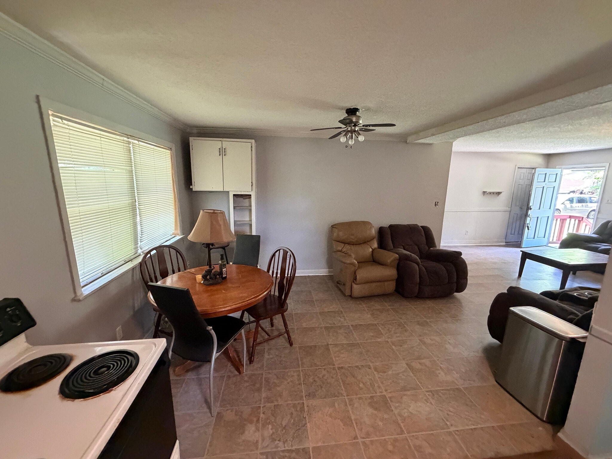 Building Photo - Room in House on Longleaf Dr