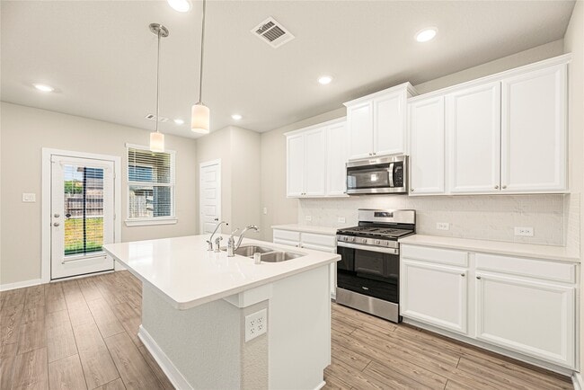 Building Photo - 17462 Buckeye Br