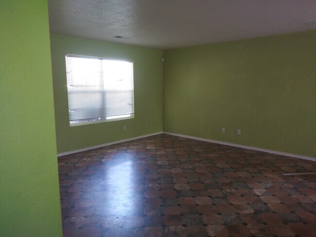 Living room - 9109 Valle Vidal Plz SW