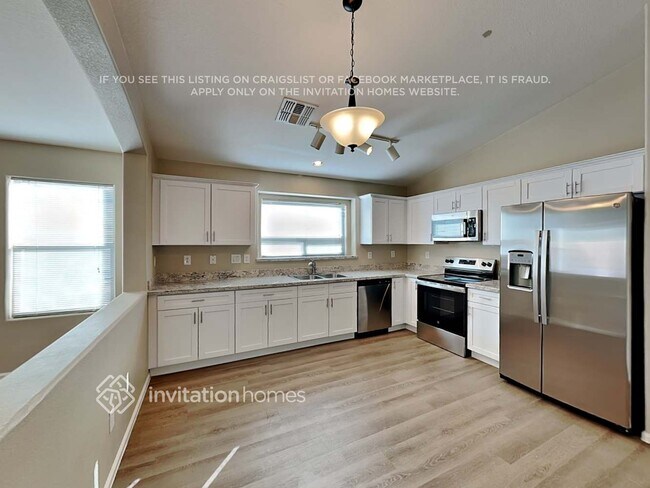 Building Photo - 1088 E Palomino Way