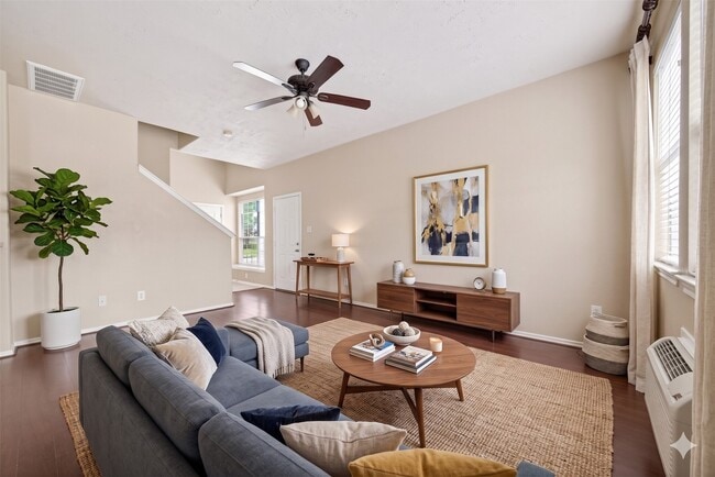 Building Photo - 5626 Claybeck Ln
