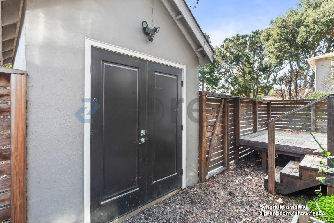 Building Photo - 321 63rd St