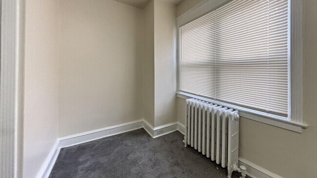 Building Photo - Beautiful TWO Bedroom Home for Rent wt Bonus Room