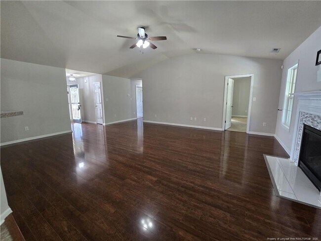 Building Photo - 5636 Nessee St