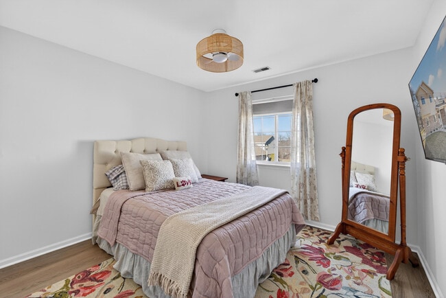 Building Photo - 129 S Curtis St