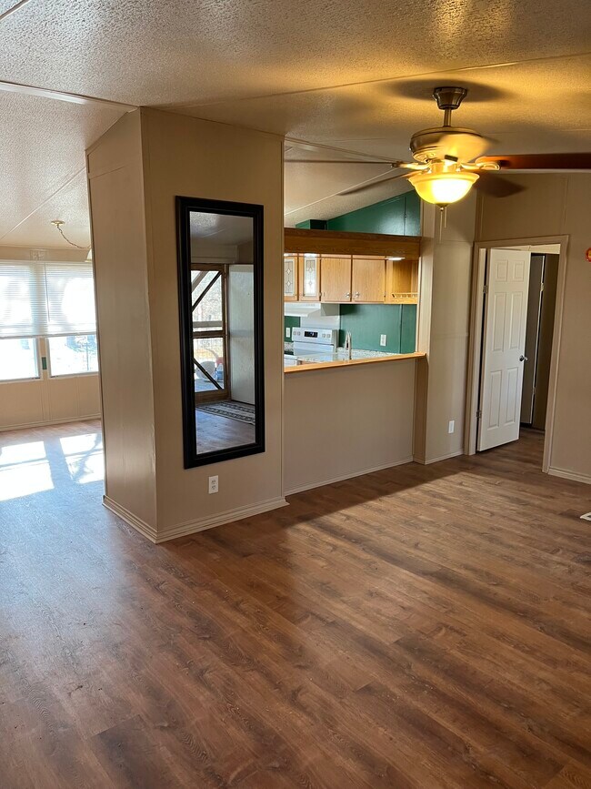 Building Photo - 50 Lil Arkansas Rd