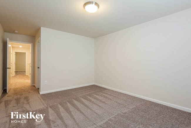 Building Photo - 1109 Mission Hill Ln