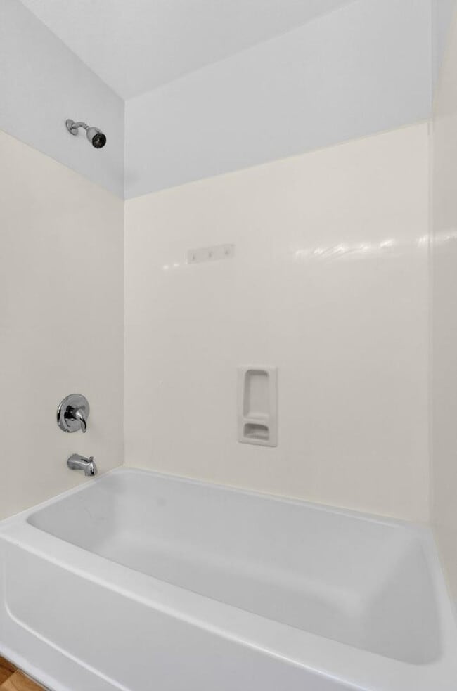 Building Photo - 41628 W Hillman Dr