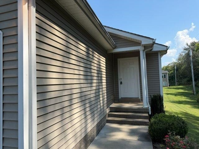 Building Photo - 3096 Raintree Dr
