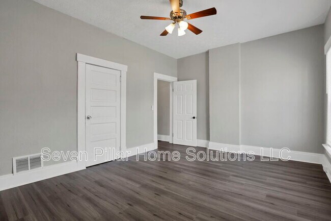 Building Photo - 1544 Granville St