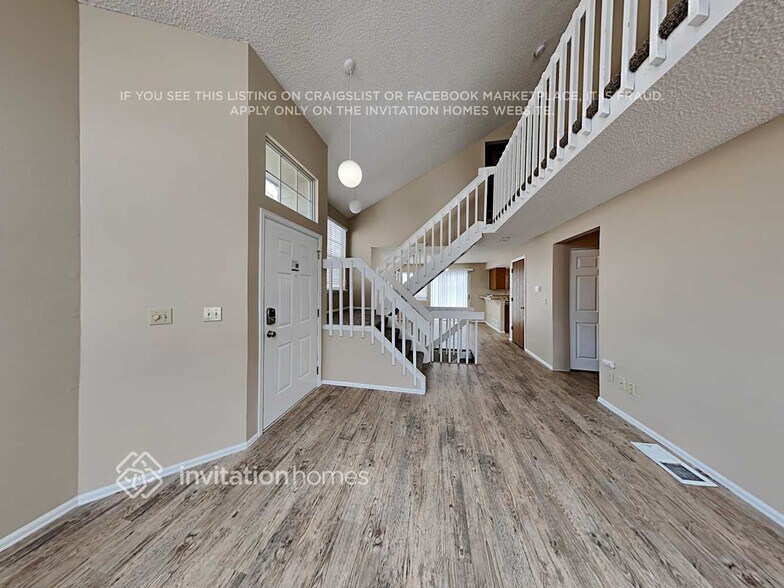 Building Photo - 4890 N Foxtail Dr