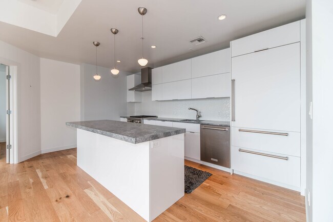 Building Photo - 410 Acoma St