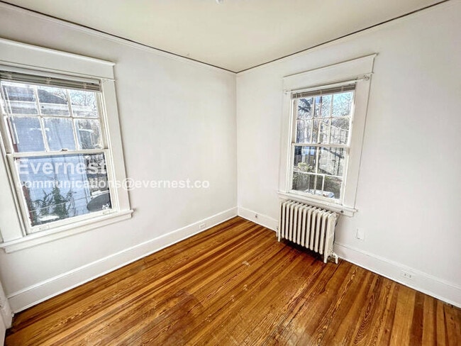 Building Photo - 3114 Barton Ave